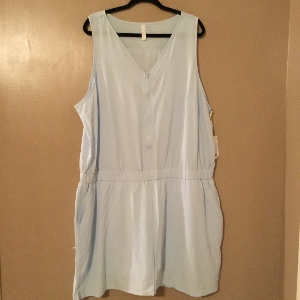 NWT stylus’s blue freeze romper
